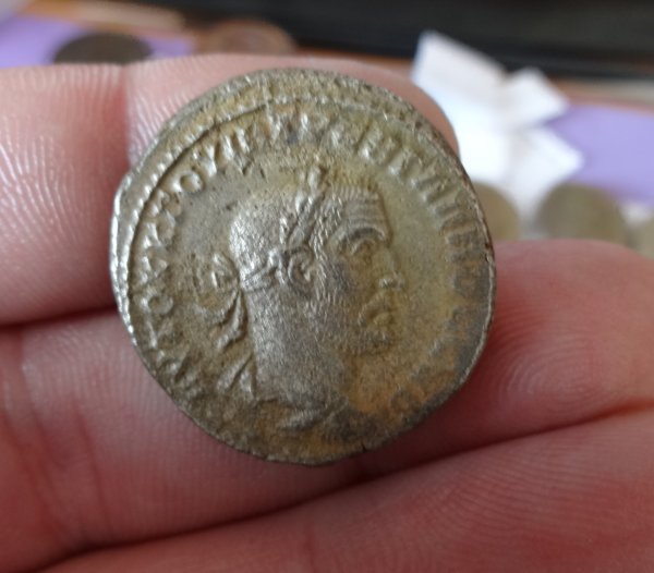 Silver-Billon?-Tets.