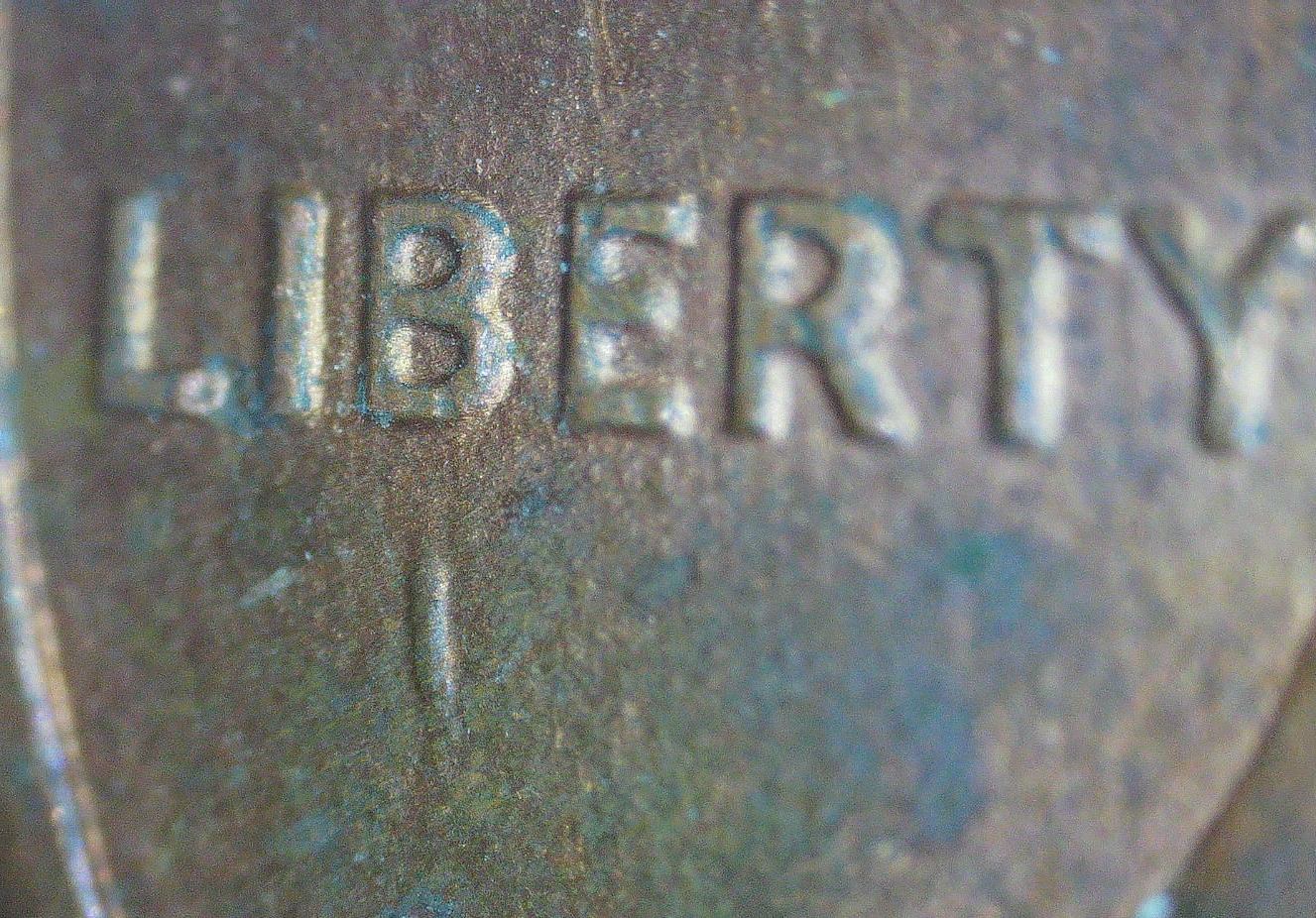 1989-P-Lincoln-Penny---Extra-Letter-Below-Liberty?