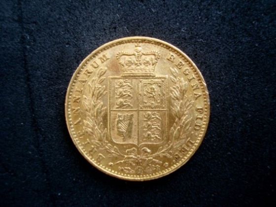 1883m-Sheild-Gold-Sovereign