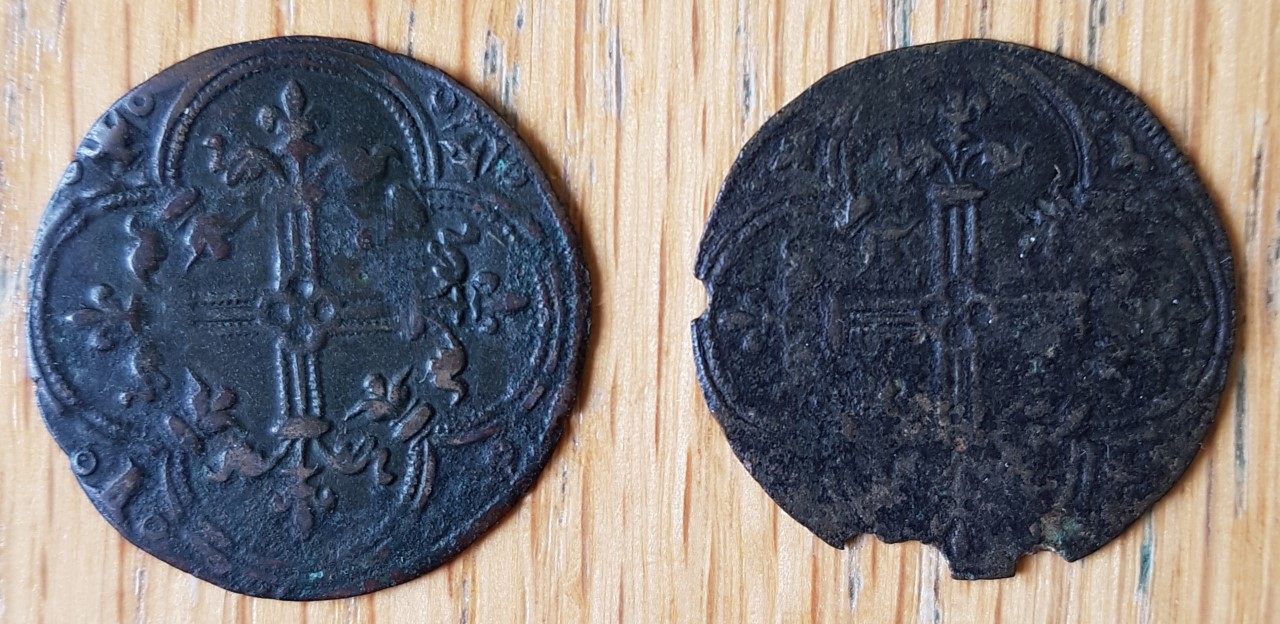 Please-Help-Identify-This-Coin.-Medieval?-Id:-15th-Century-French-Counting-Jetons