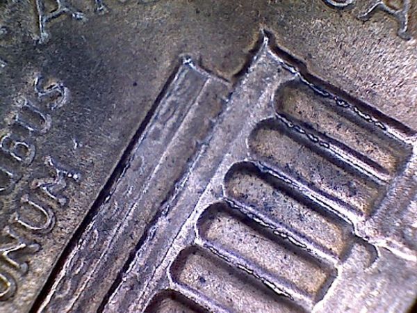 1983-D....what-Causes-That?any-More-Suggestions?More-Pics