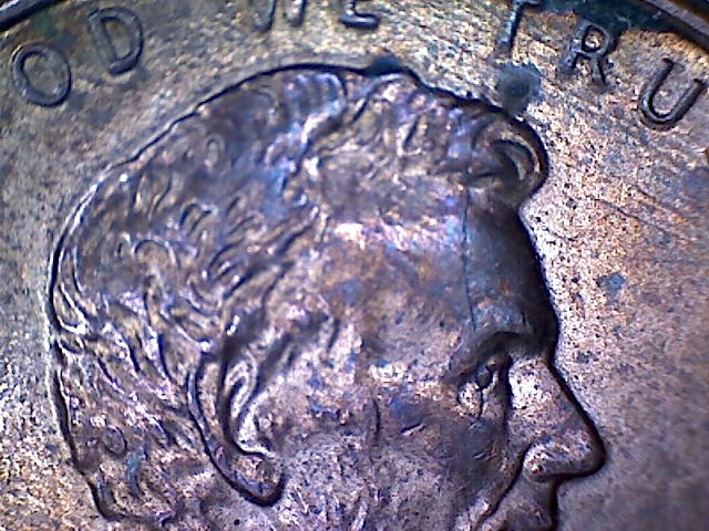 1999-Cracked-Eyeball-And-A-Small-Diechip-?