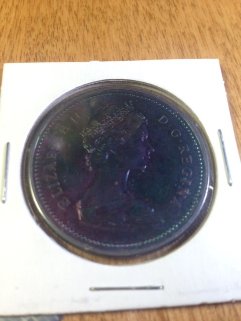 Canada-Dollar---Guess-Tone-And-$