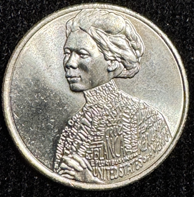 2023-D-Jovita-Idar-DD-Under-Nose?