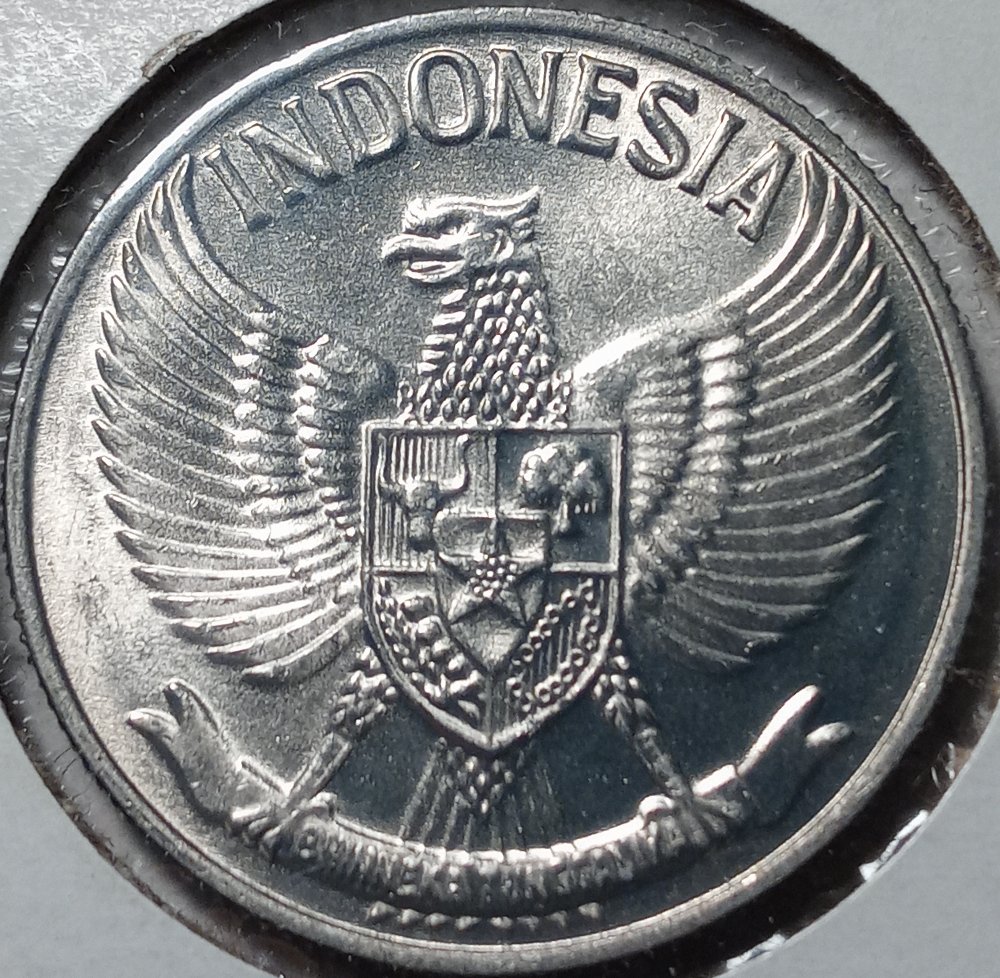 Around-The-World-With-Coins---A-Coin-Geography-Game