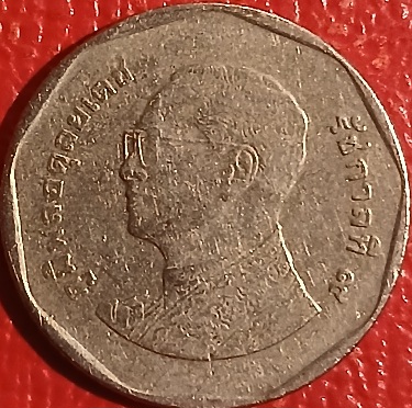 Around-The-World-With-Coins---A-Coin-Geography-Game