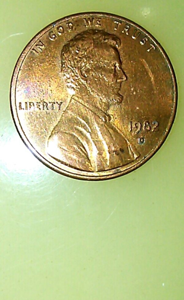 Im-Nit-Sure-But-Kind-Of-Looks-Like-A-D-Behind-The-D-Mintmark?