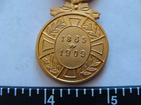 Please-Help-Identify-This-Medal