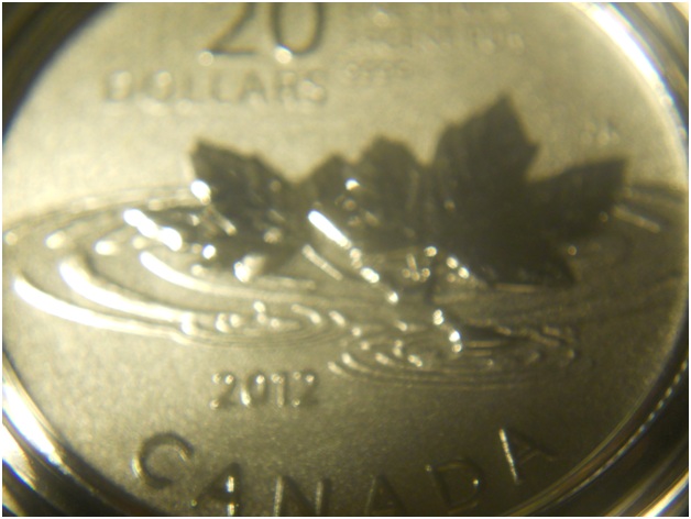 A-Die-Clash-On-A-Collector-Coin