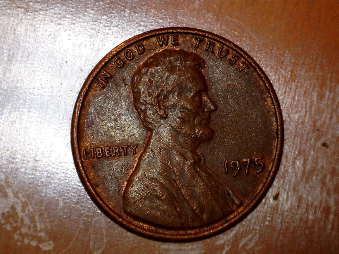 Please-Help-Identify-This-1975--P-Lmc-DDR-'United'-Penny