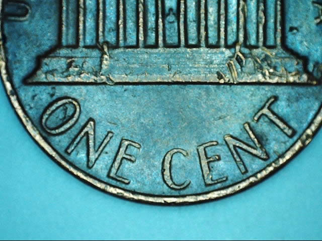 Can-Anyone-Tell-Me-If-This-Is-A-DDR-And-If-Its-Worth-Anything.---1982-LMC
