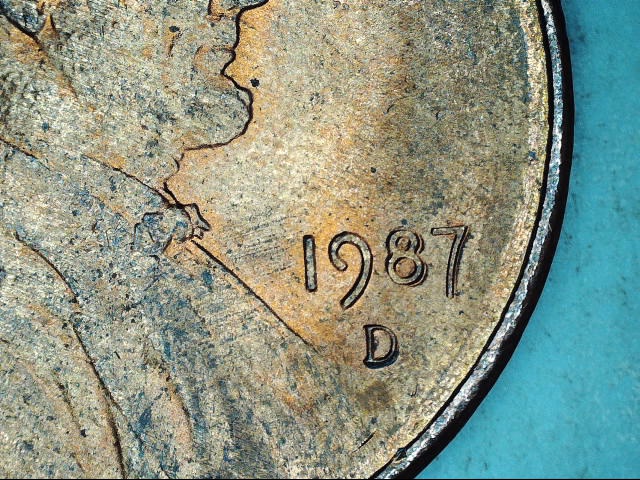 I-Found-This-1987-D-Penny-Coin-Roll-Hunting-I-Think-The-Date-Is-A-DDO