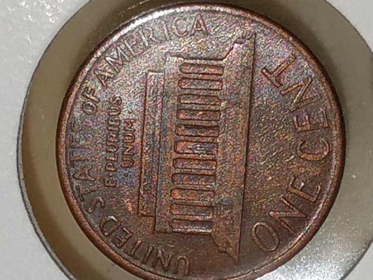 Is-The-Es-In-United-States-Faded-Because-Of-A-Minting-Error-Lmc