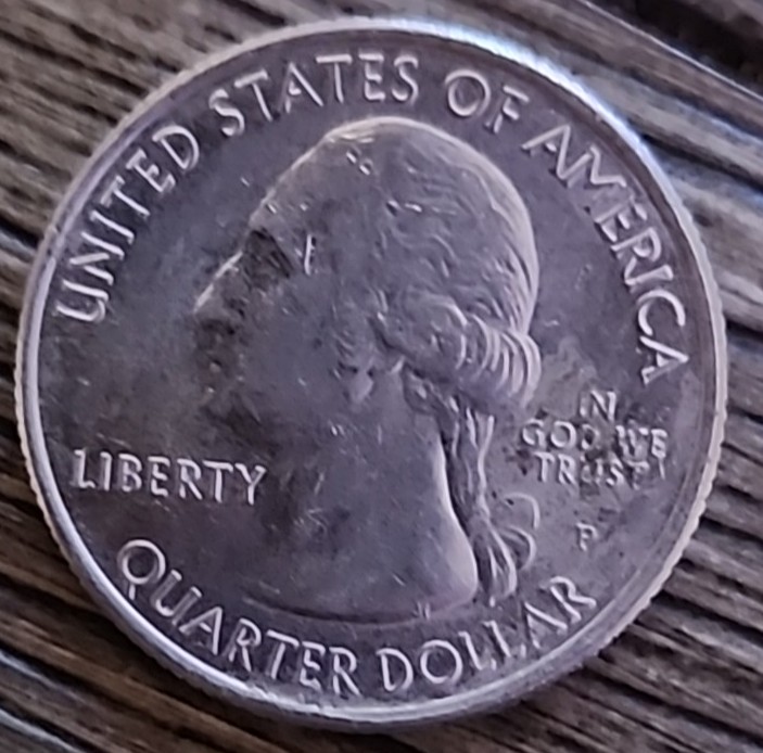 2010-P-Mount-Hood-Oregon-Quarter-Looks-Silver?
