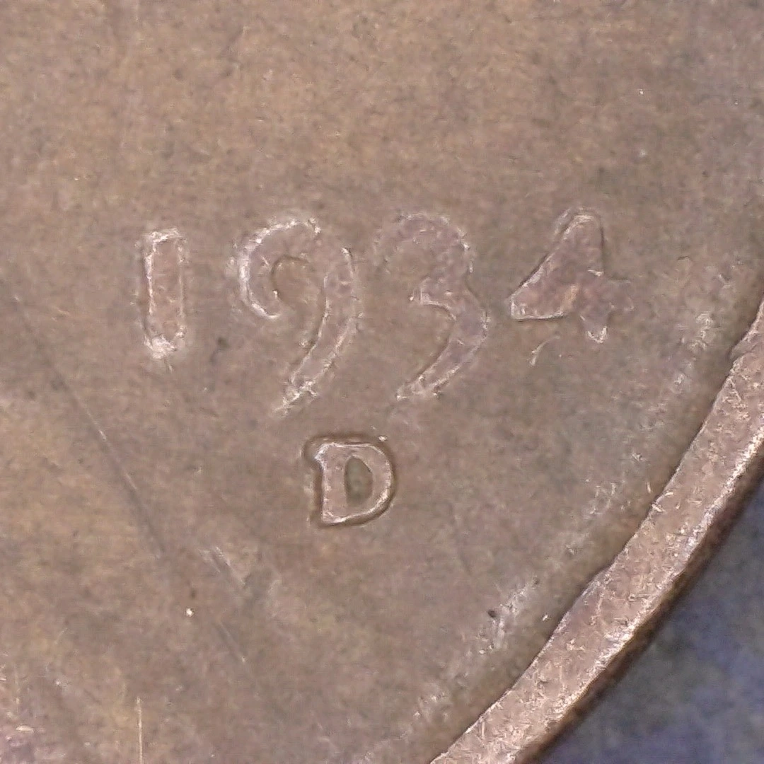 1934-D-LWC-VV-Ddr-002-Or-Just-Circulation-Flattinig?