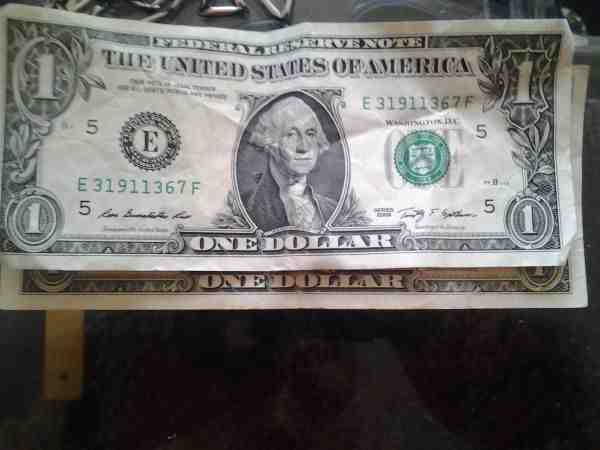 Counterfeit-$1-Dollar-Bill?
