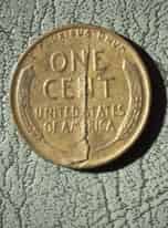 1944-Penny-Crack-Through-Center