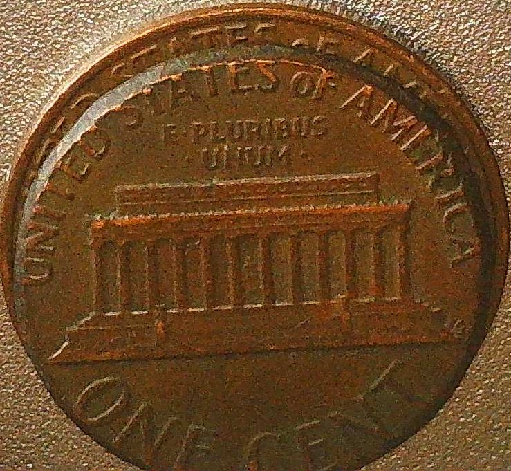 1976-Penny-With-Different-Size-Print---Please-Help
