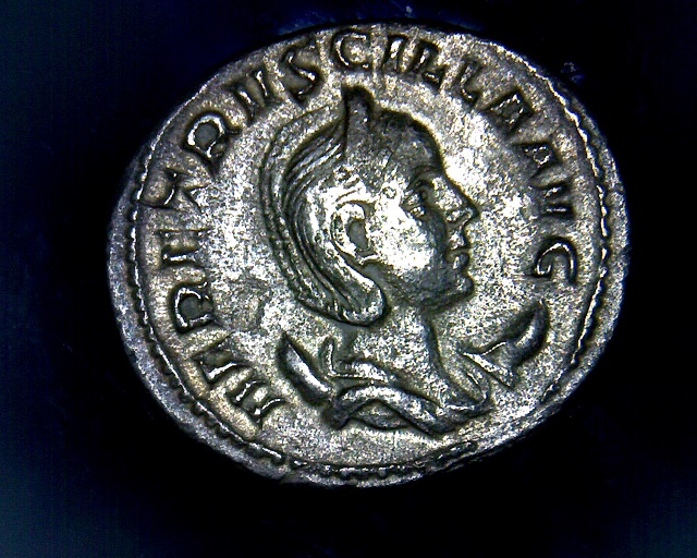 Women-Of-Rome---Herennia-Etruscilla