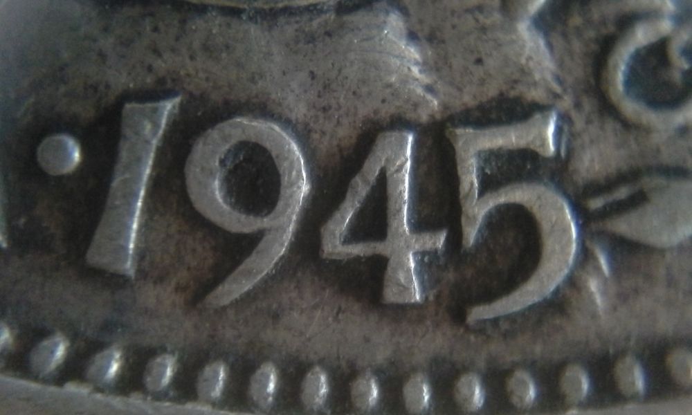 1945-Canada-Half---Is-There-A-'Recognized'-Near-&-Far-5-Variety-?