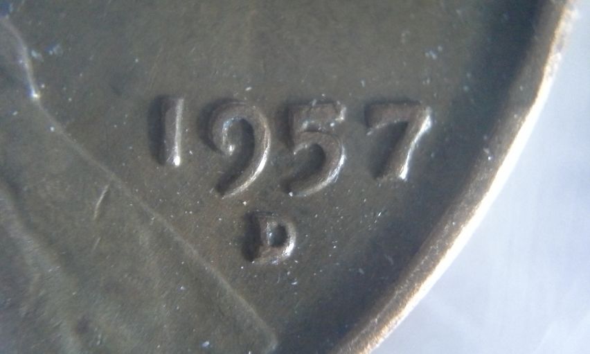 Two-1957-Wheat-Cents-With-Similar-Issues