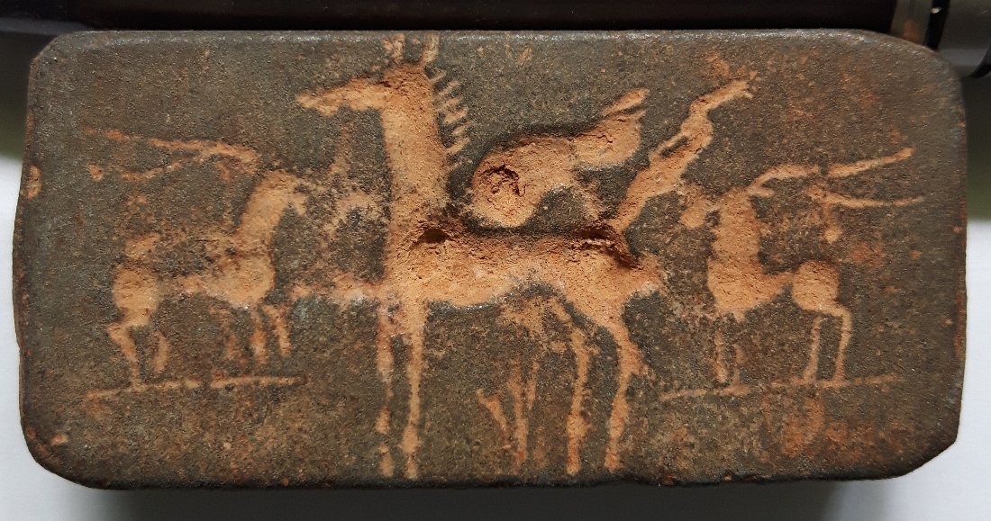 Assuming-A-Fake-Seal-Of-Some-Sort.-Any-Clues-As-To-What-The-Original-Was?