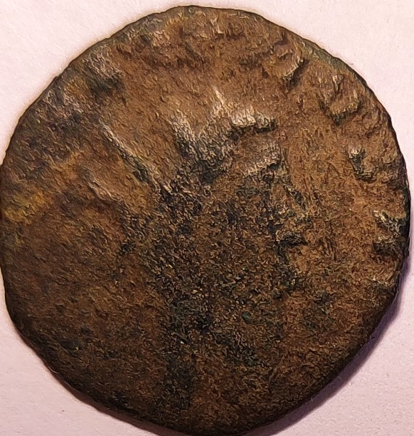Unknown-Roman-To-Id,-Definitely-A-Radiate,-But-In-Poor-Shape.