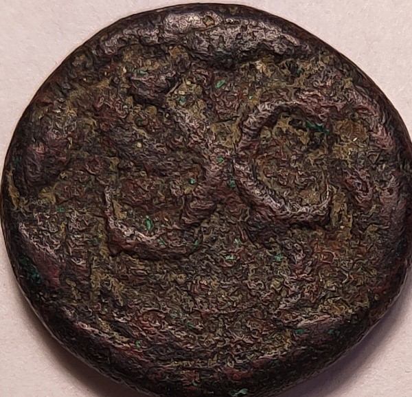 Unidentified-Worn-Roman-With-S-C-On-Reverse.