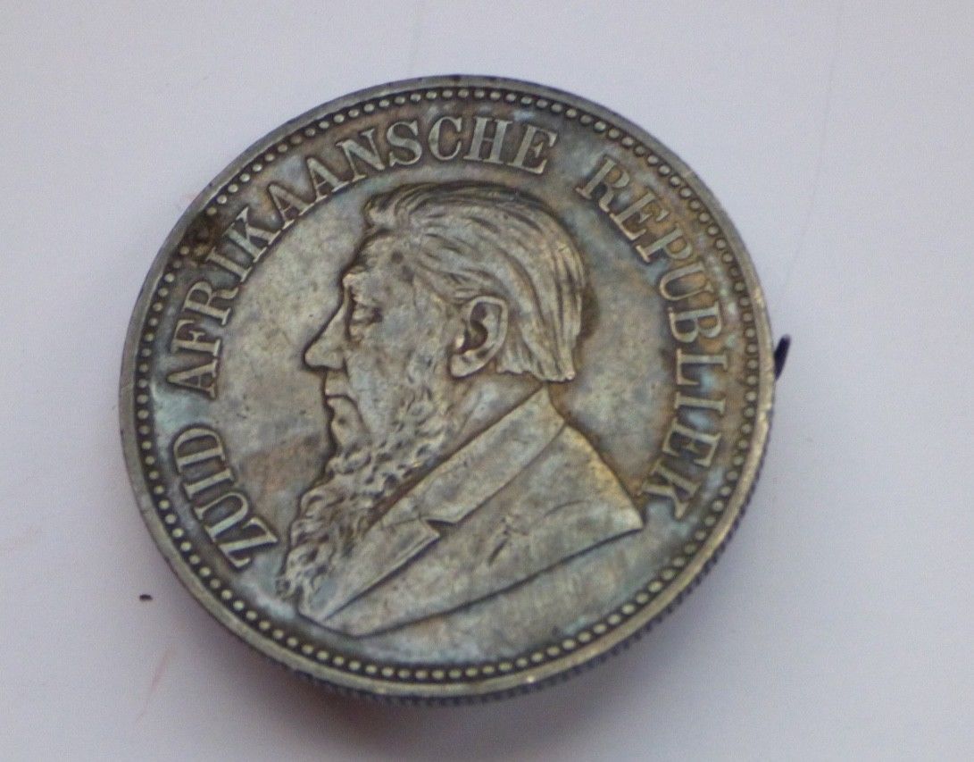 South-Africa-2.5-Shilling-Brooch