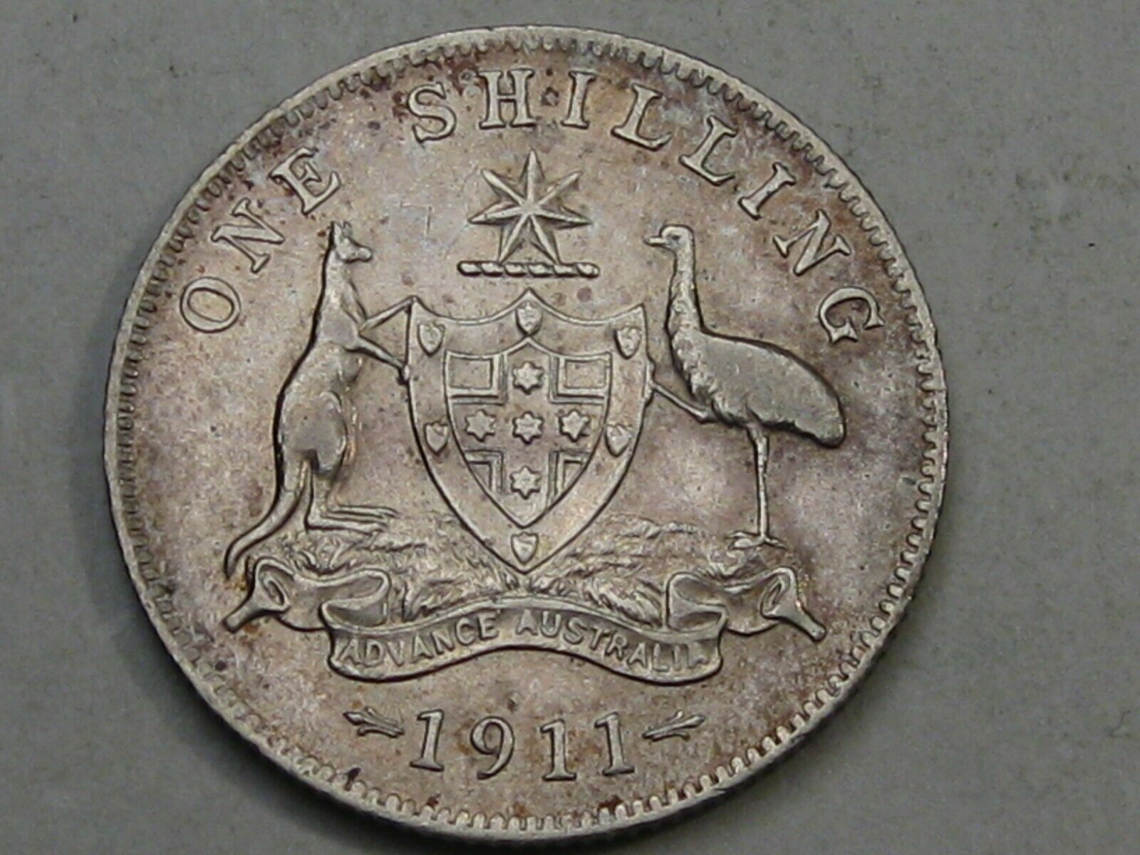 Aussie-Shillings-For-Grading:-1915-H,-1911