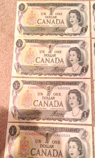 Interesting-Stack-Of-1973-CDN-$1-Notes-X-20-With-Running-Serials