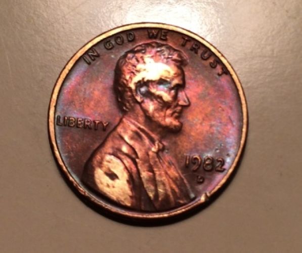 1982-Cent-Dye-Color-?