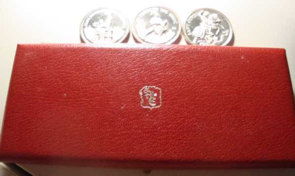 Need-Help-Identifying-Spanish-Medals