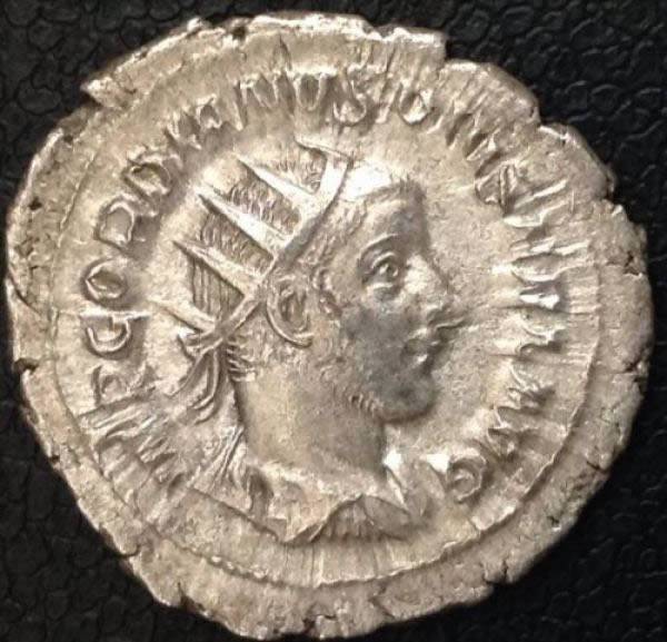 Gordian-III-AR-Antoninianus,-Thoughts?