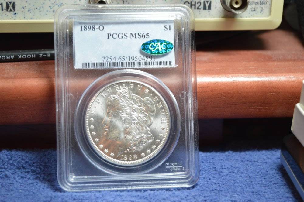 1898-O-Morgan-Dollar,-CCF-Vs.-PCGS-&-CAC
