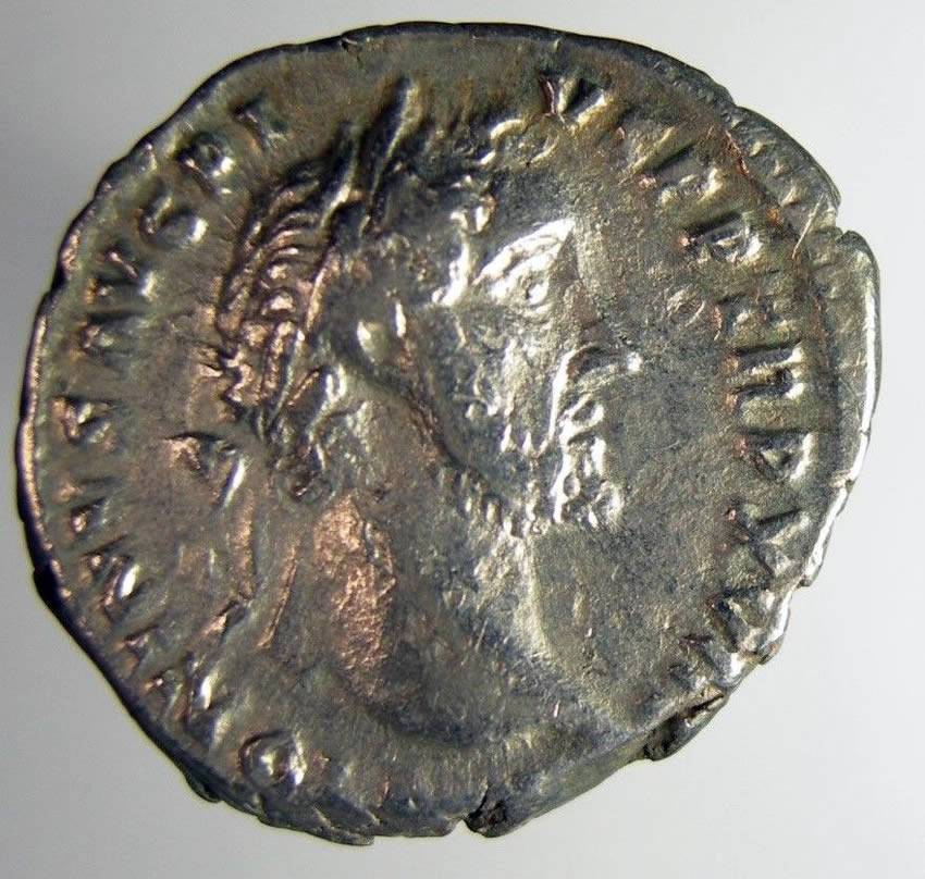 Denarius-Of-Antoninus-Pius,-Vesta-Reverse?