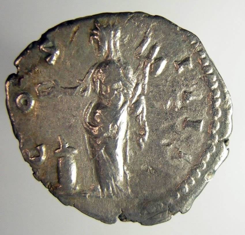 Denarius-Of-Antoninus-Pius,-Vesta-Reverse?