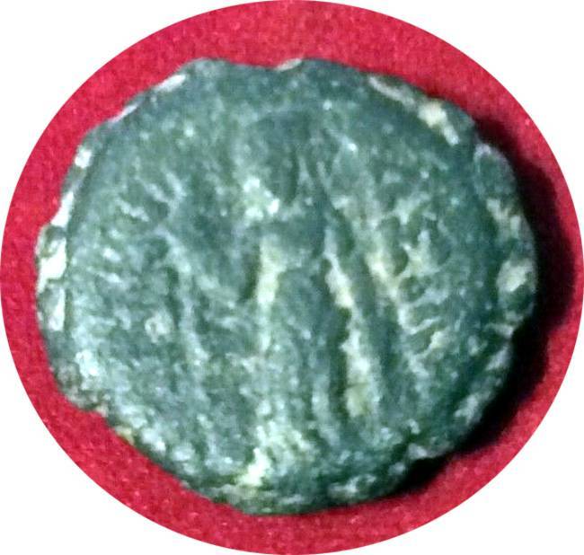 Need-Help-To-Id,-Please:-Greek/Seleucid?-Ae12,-Serrated-Edge,-Some-Legends