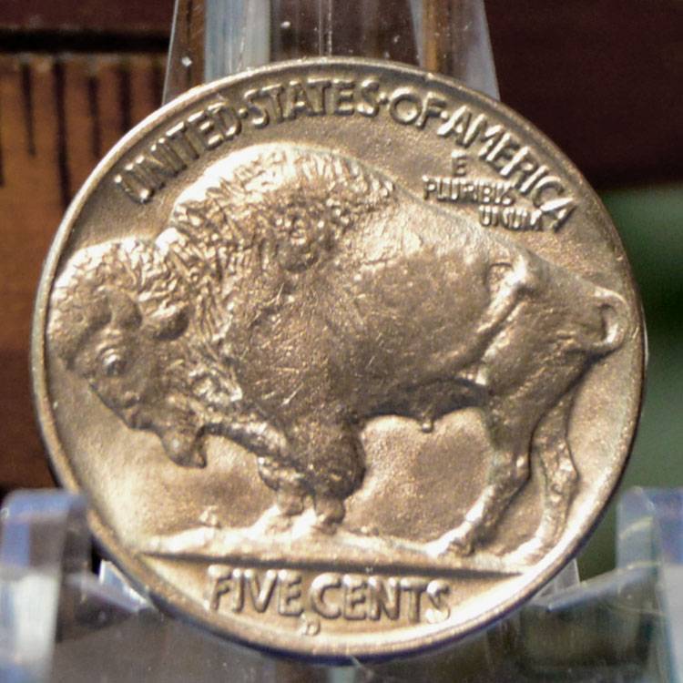 1938-D-Buffalo-Nickel-For-Grading,-Nicer-Raw-Coin,-AU-Or-Slider-Uncirc?