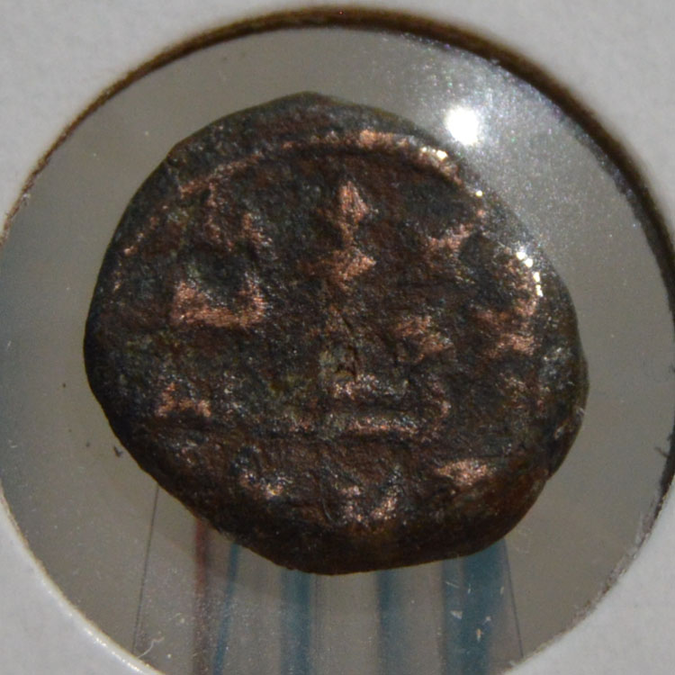 Identification-Help-Needed:-Odd-Little-Greek-?-Bronze,-Ae15-Ae16,-Figure-Standing-On-Prow?