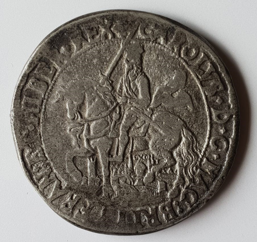 Charles-I-Oxford-Crown-...-A-Fake?