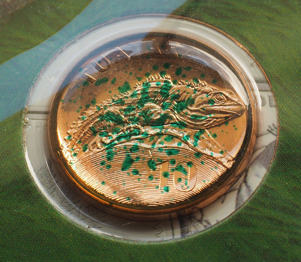 Cleaning-A-PVC-Tarnished-Coin