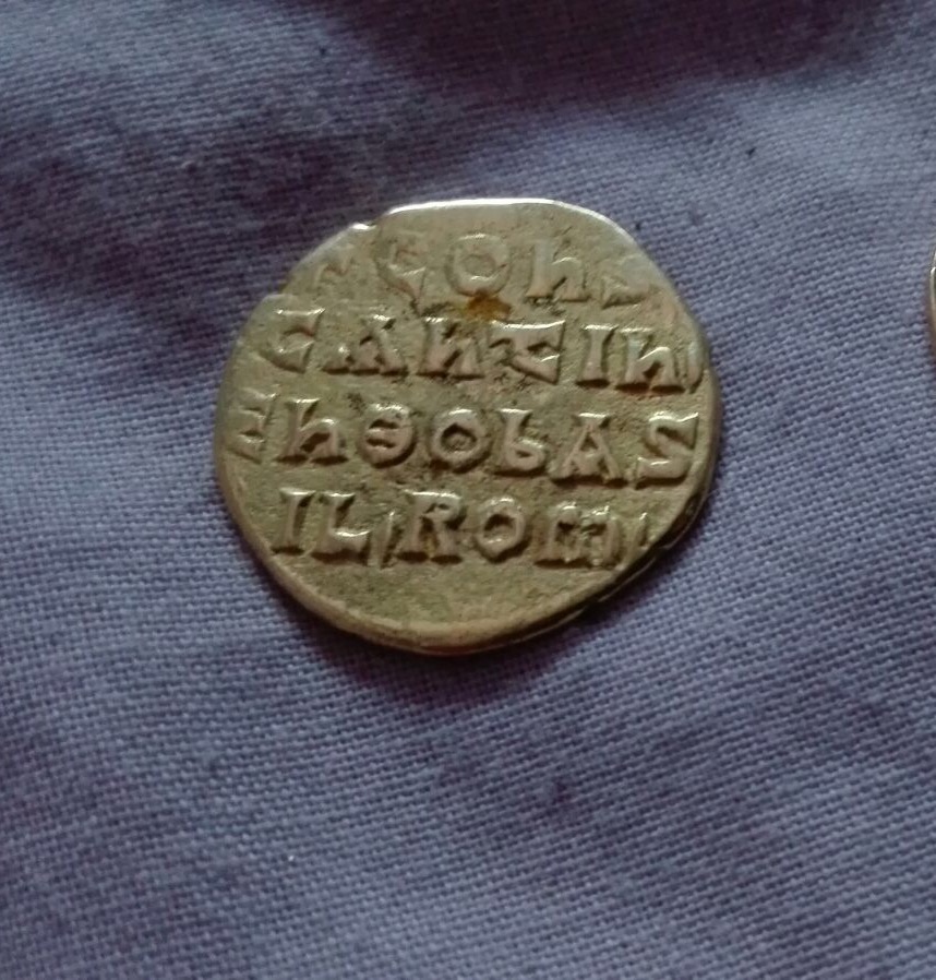 Roman-Gold-Coin...constantine?