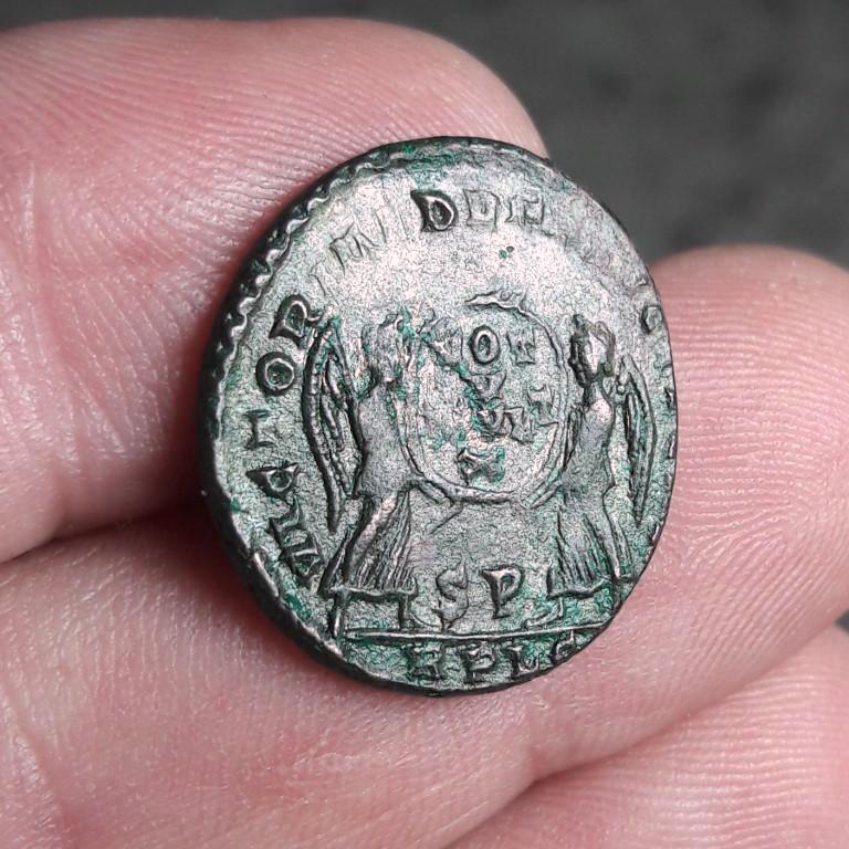 I-Just-Snagged-A-Real-Nice-Magnentius