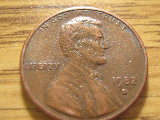 1982-D-Penny-Odd-Spots