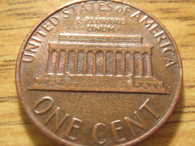 1982-D-Penny-Odd-Spots