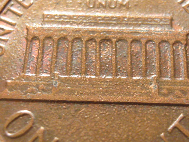 1982-D-Penny-Odd-Spots