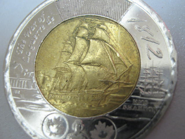 2012-Toonie-Waffled-Rim