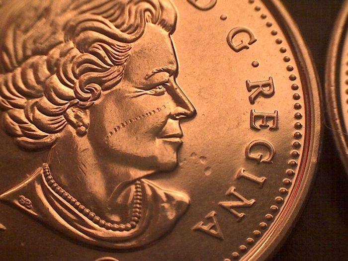 2---2015-Spitting-Queen-Nickels