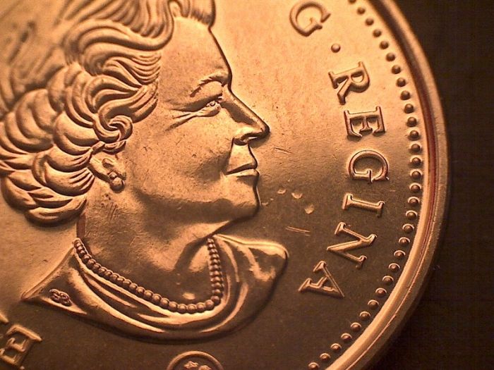 2---2015-Spitting-Queen-Nickels
